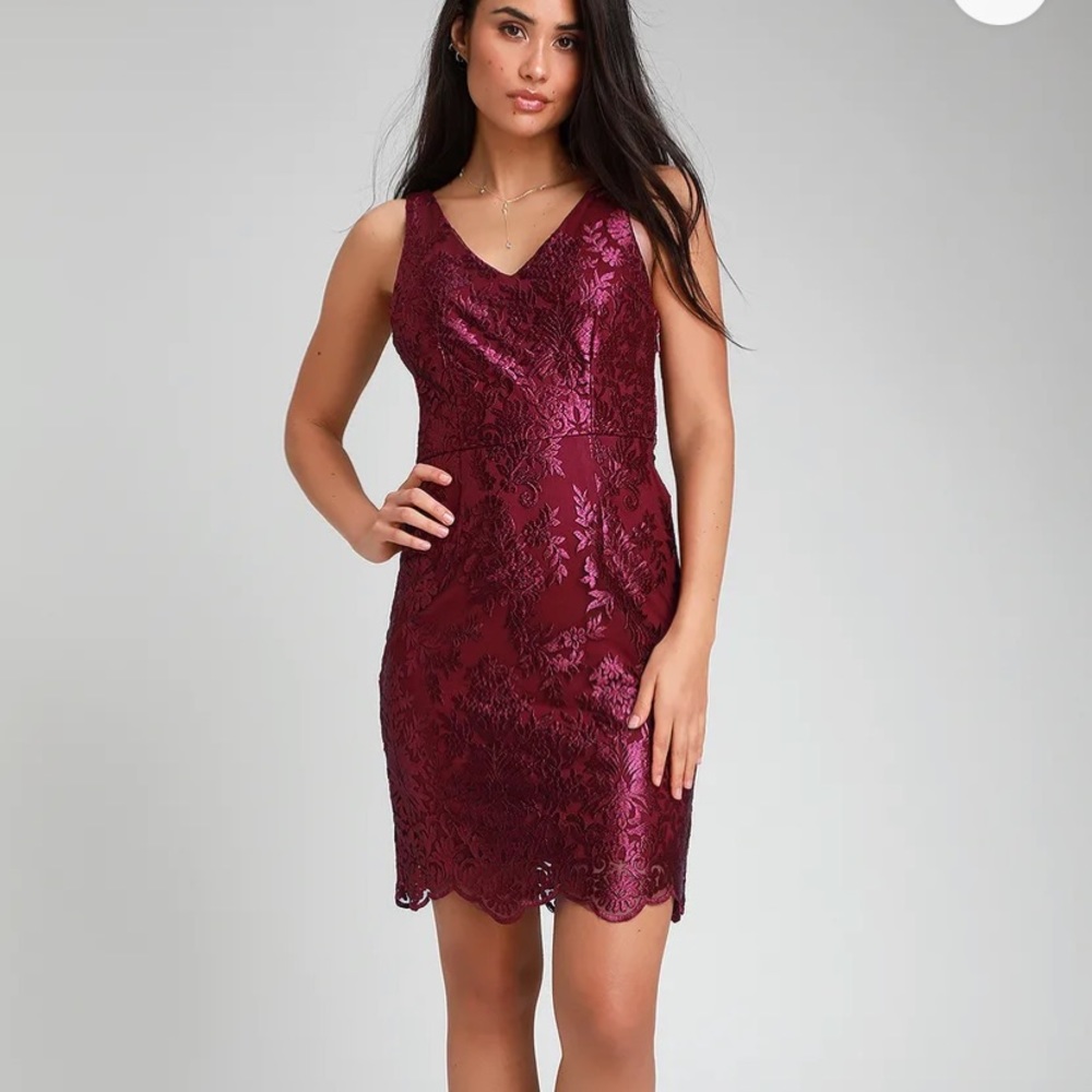 New with tags - Lulus Cocktail Berry Purple Sleeveless Lace Mini Dress - Medium